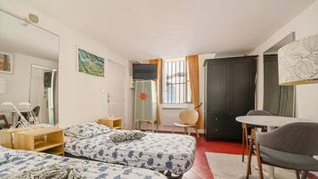 Familienstudio | Bügeleisen/Bügelbrett, kostenloses WLAN, Bettwäsche