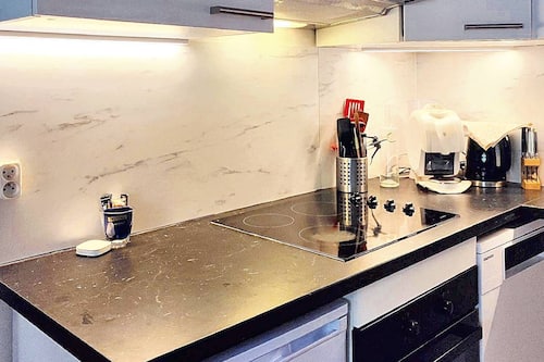 Perhestudio | Yksityinen keittiö | Mikroaaltouuni, espressokone, kahvin-/teenkeitin, vedenkeitin