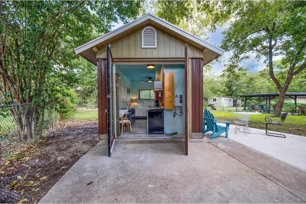 Entire Atomic LODGE 3/2 + plus CABIN 1/1