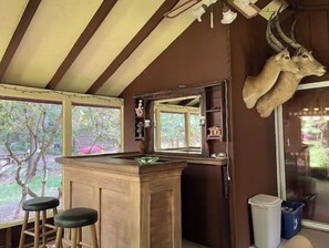 Interior - Classic Pocono Mountain Cottage in Split Rock (Lake Harmony)