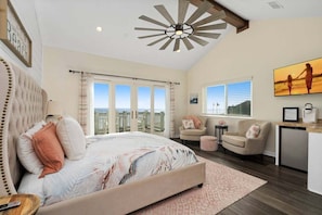 4 bedrooms, free WiFi, bed sheets