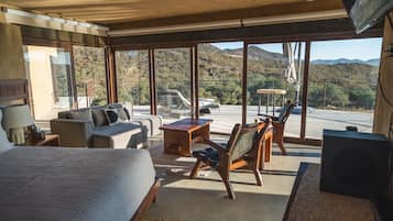 1 habitación, ropa de cama de alta calidad, cubrecamas y minibar