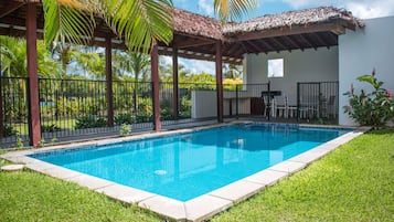 Utomhuspool