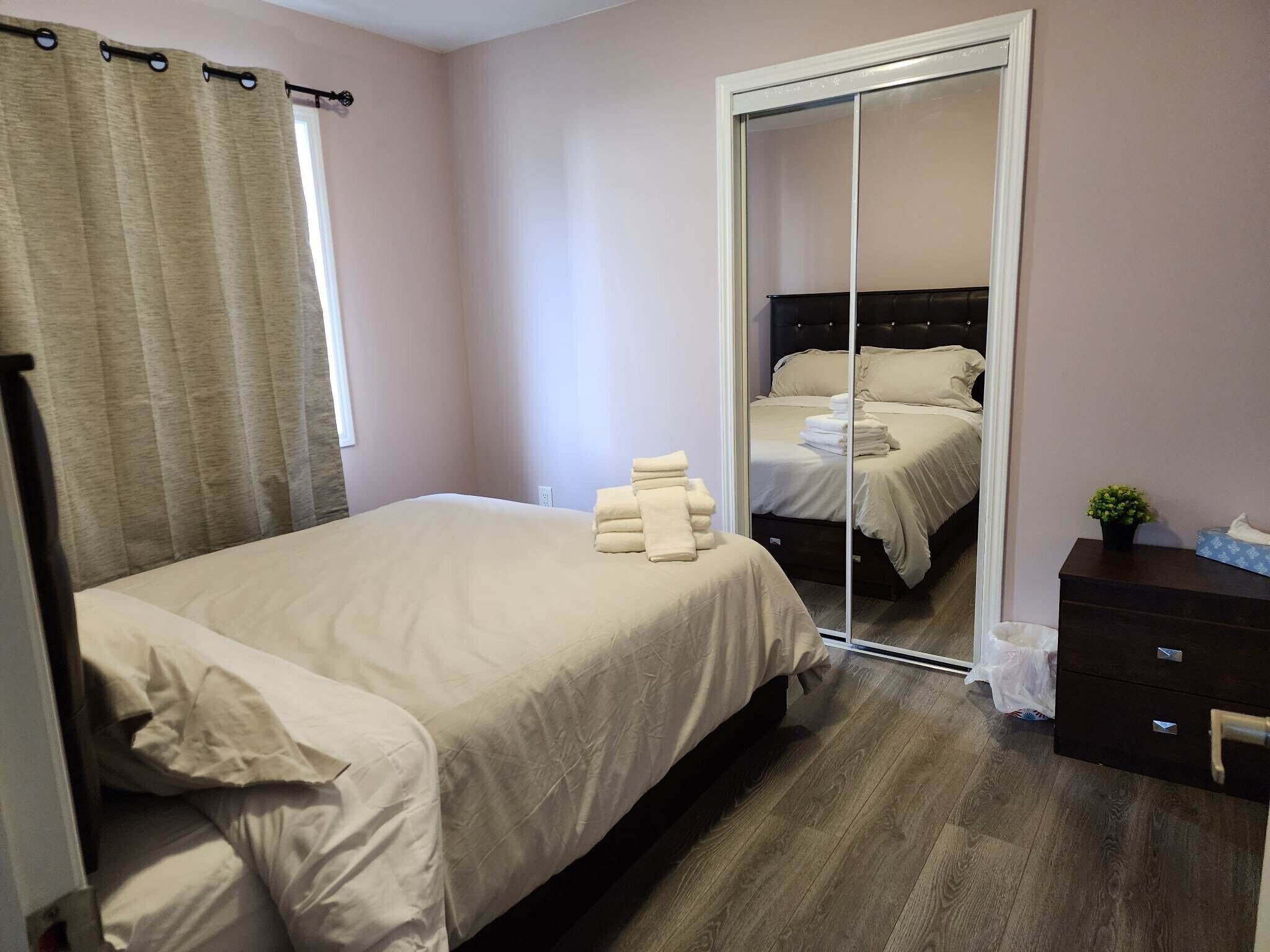 4 soverom, wi-fi (inkludert) og sengetøy