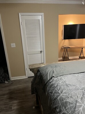 7 bedrooms, WiFi