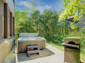 Tina de hidromasaje al aire libre