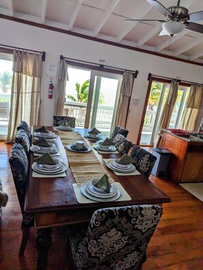 تناول الطعام