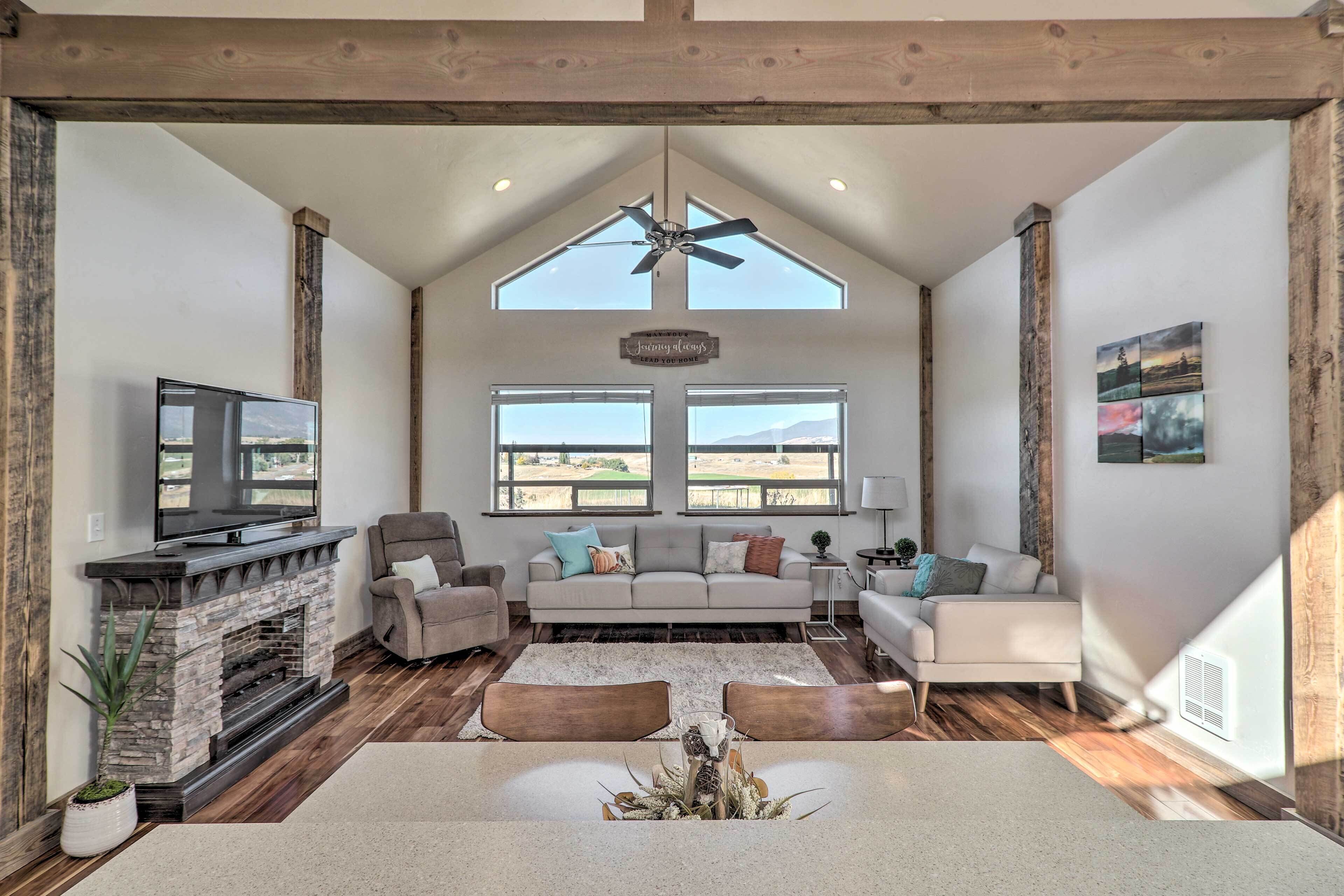 Dreamy Hideaway w/ 360 View of Eureka Valley!