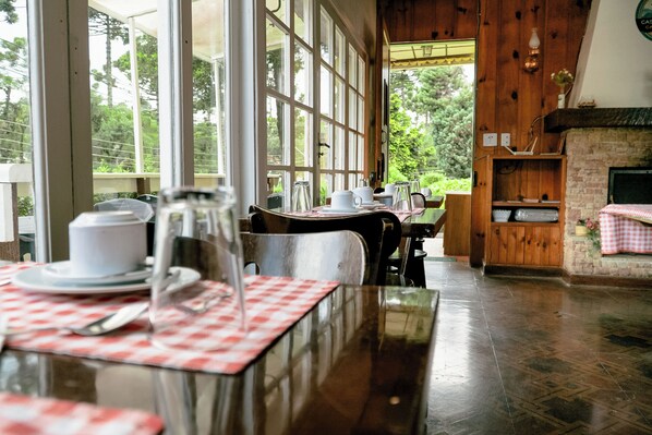 Petit déjeuner buffet compris tous les jours