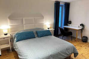 Unclassified image, 5 of 12, button