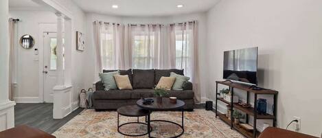 Televisión, videojuegos y oficina