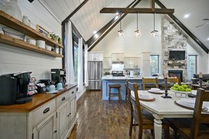 Fridge, microwave, oven, stovetop - -Stay A Spell Cabin- (Broken Bow)