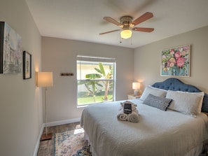 3 室のベッドルーム、旅行用ベビーベッド、WiFi、ベッドシーツ