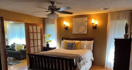 Cozy Cove! Spacious and clean.