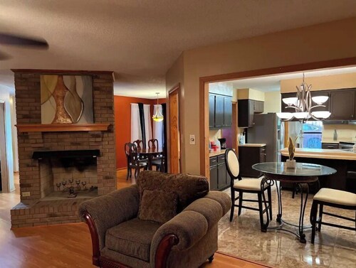 Cozy Cove! Spacious and clean.