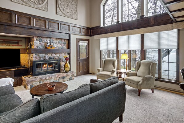 Interior - Relaxing Lake Home with Private Water Access - Pet Friendly (Rice Lake)