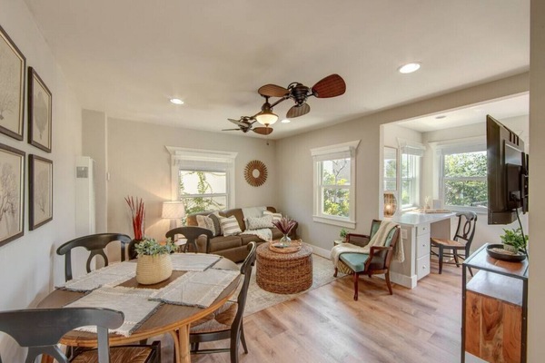 Welcome to B Ave Bungalows Unit 4! Your beachside home on Coronado Island!