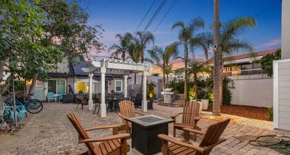 Unit A - B Ave Bungalows · Cozy Beach Studio, 5 Min Walk to Coronado Beach!
