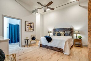 4 chambres, fer et planche à repasser, Wi-Fi gratuit, draps fournis