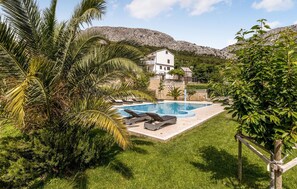 Et oppvarmet basseng