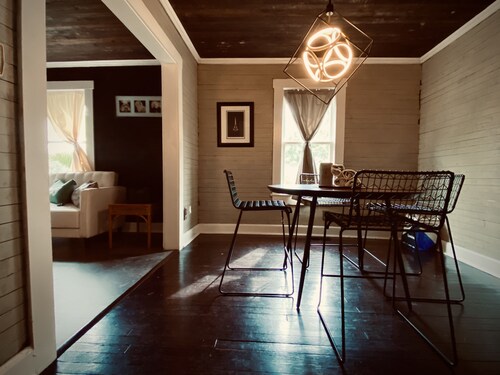 Clearwater Cottage - 2 BR / 1 Bath