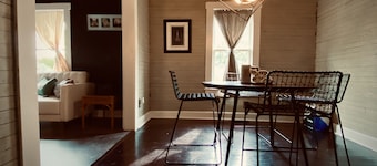 Clearwater Cottage - 2 BR / 1 Bath