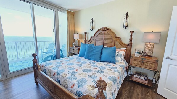 3 chambres, fer et planche à repasser, accès au Wi-Fi (inclus)