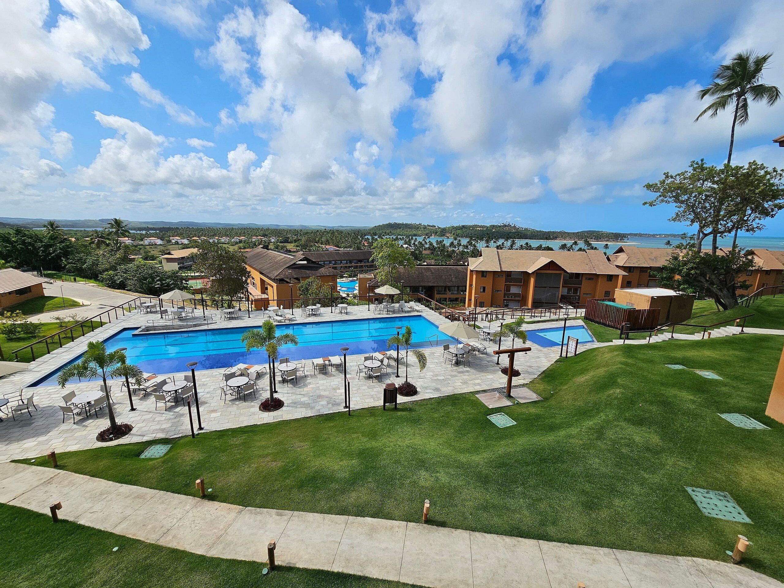 LR02H - 204 Bloco 2 Colina 324587841 FLAT 204 BL02 COLINA VISTA MAR E PISCINA | Piscina | 8 piscinas externas