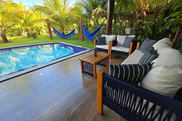 ET10H - Bangalô 68 324587828 BANGALO 68 COM PISCINA PRIVATIVA | Piscina | 8 piscinas al aire libre
