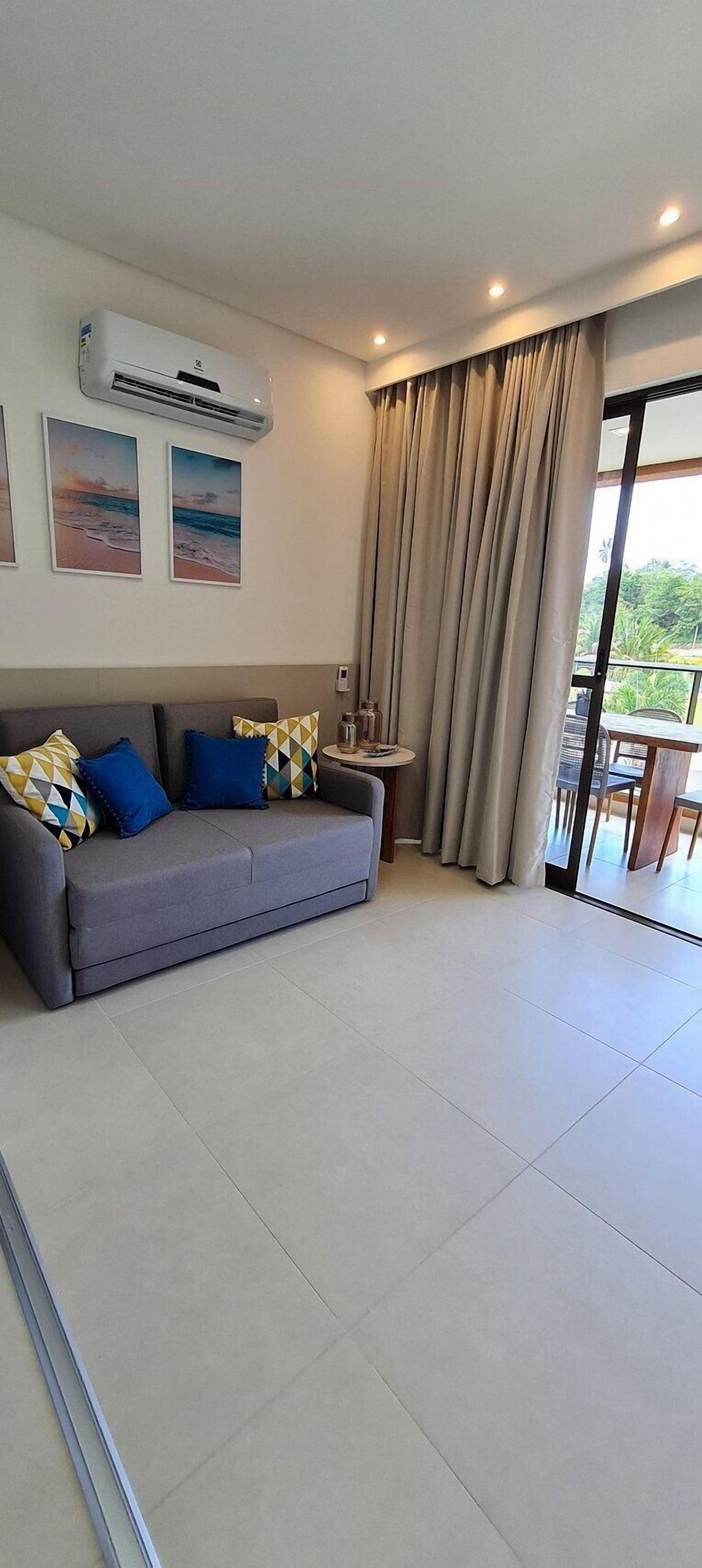 ET03H - 107 - Estrela do Mar 324587838 FLAT 107 EM FRENTE PISCINA | Area soggiorno | Smart TV 42 pollici con canali via cavo, TV