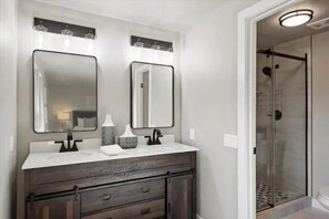Combined shower/bathtub, hair dryer, towels, soap