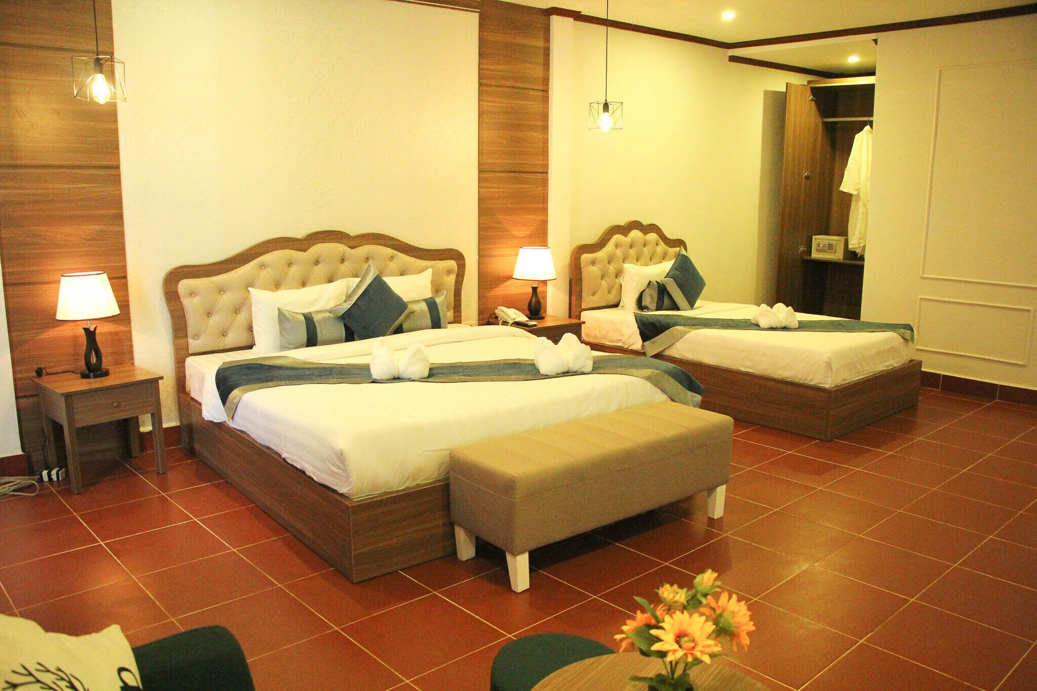 Confetti Garden Resort in Vang Vieng Find Hotel Reviews, Rooms, and