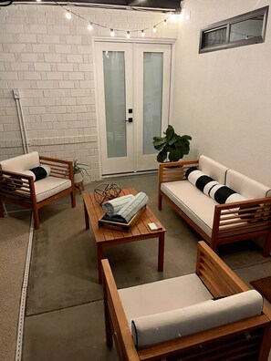 Interior - Private Mother-in-law suite with separate entrance (Phoenix)