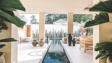 Vila básica, várias camas | Piscina | Piscina externa