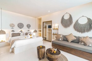 4 bedrooms, in-room safe, desk, laptop workspace - Villa Selaanc (Cemagi)