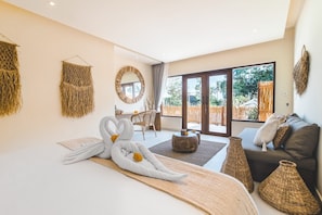 4 bedrooms, in-room safe, desk, laptop workspace - Villa Selaanc (Cemagi)