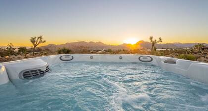 Pueblo Trail · Joshua Tree Living - Pool, Spa, Fire Pit, Views!
