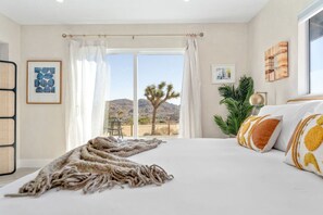 3 عدّة غرف نوم ومكتب ومكواة/لوح كي وسرير سفر