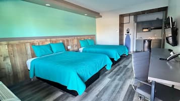 Executive Double Room | Desk, laptop workspace, blackout drapes, iron/ironing board