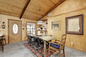 Dining - Lonesome Dove - Spacious Log Cabin on 8 Acres, Ample Outdoor Amenities (Wimberley)