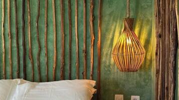 Luxury Room | Minibar, in-room safe, desk, laptop workspace