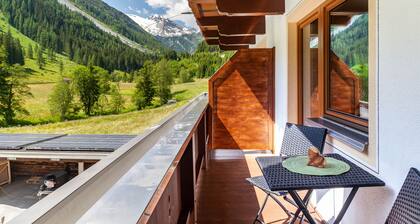 Appartement 'Haus Marchegg - Bergkristall' avec vue sur la montagne