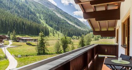 Appartement 'Haus Marchegg - Steinbock' avec vue sur la montagne