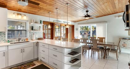 Deluxe canal-front home with pool, water-view patio, grill, & Cabana Club access