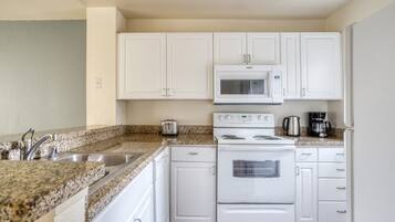 Fridge, microwave, oven, dishwasher