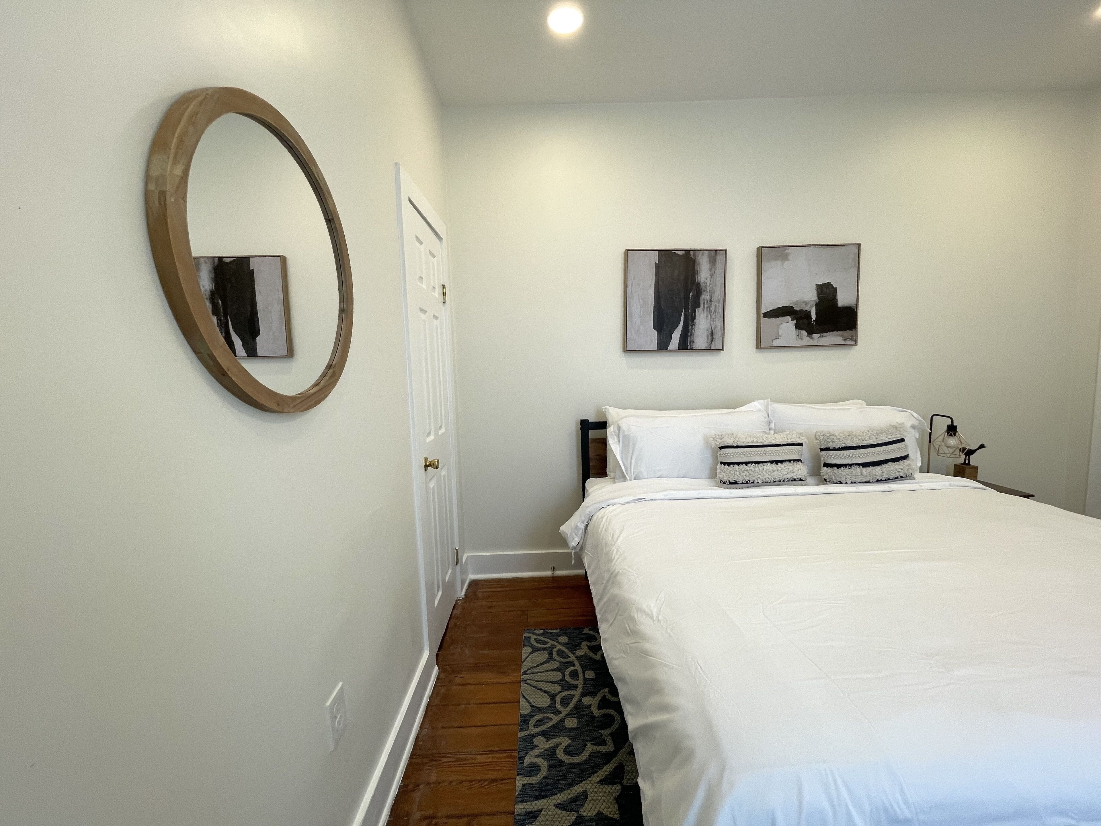 3 soverom, strykejern/-brett, reiseseng for barn og wi-fi (inkludert)