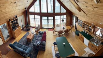 Smart TV, books, stereo