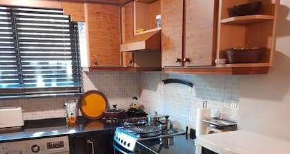 Fully equipped 1 bed independent apartment