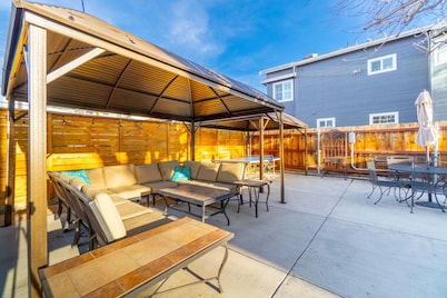 Rustic 2-Bedroom walking distance to Downtown