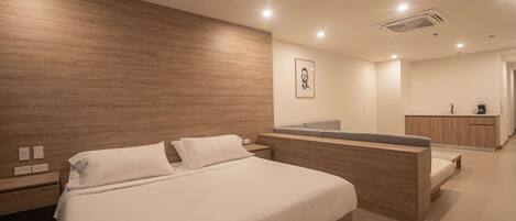 1 bedroom, WiFi, bed sheets